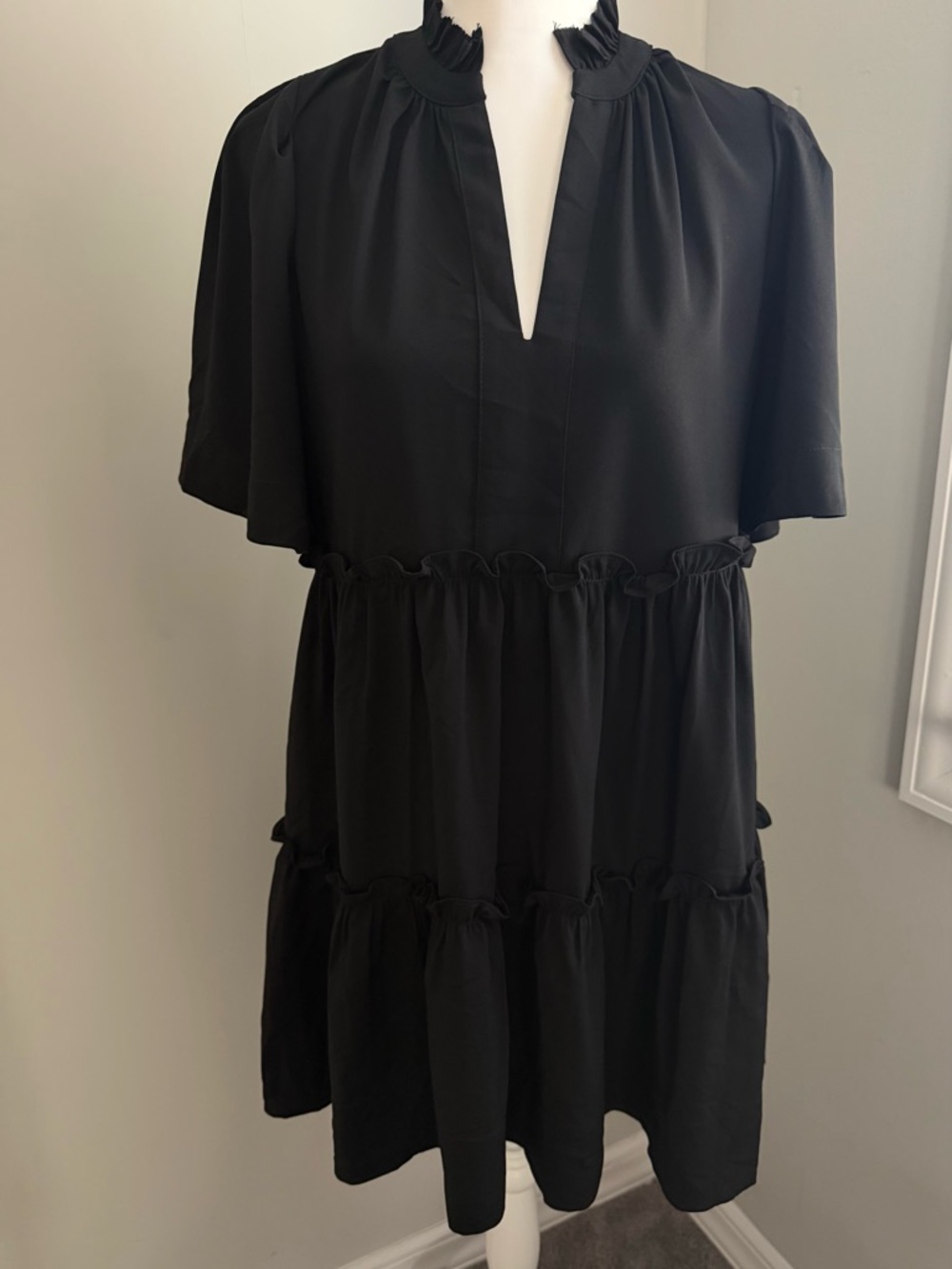 Tuckernuck Black Crepe Crawford
Mini Dress Various Size XXS - Picture 7 of 10